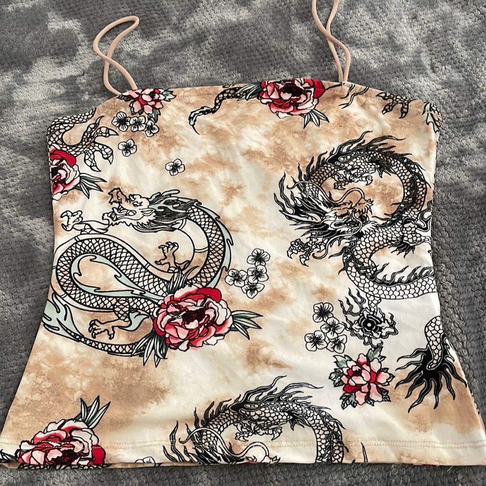 Dragon print crop top , only worn once great material and comfortable